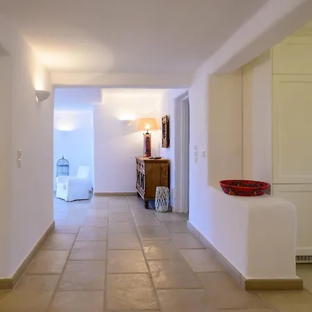 Soho In Paros חריסי אקטי