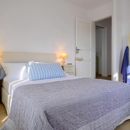 Villa Soho In Paros Chrisi Akti (Paros)